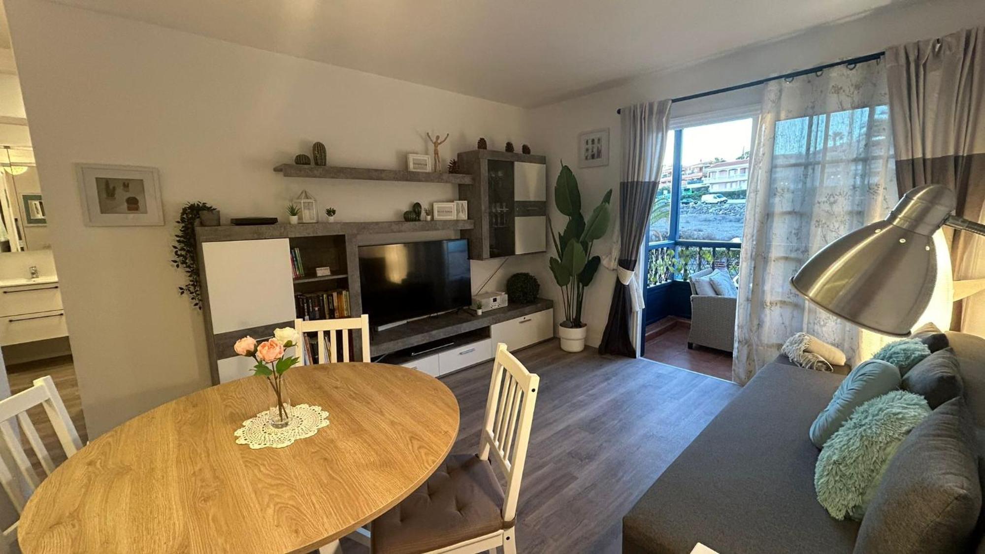 Huebsche Ferienwohnung Mit 2 Schlafzimmern, Pool Und Wlan, Strandnaehe Callao Salvaje Extérieur photo